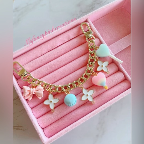 Handmade Pastel dream purse chain - Picture 2 of 3